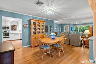 16 E Maxwell Dr, West Hartford, CT 06107 - Photo 9