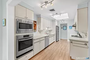 16 E Maxwell Dr, West Hartford, CT 06107 - Photo 19