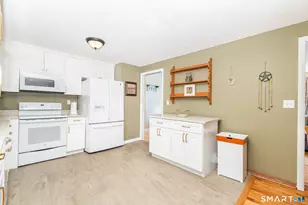 164 Tanglewood Dr, Hamden, CT 06514 - Photo 11
