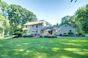 19 E Ridge Ct, Cheshire, CT 06410 - Photo 5