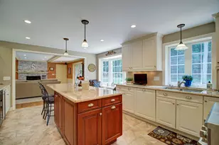 19 E Ridge Ct, Cheshire, CT 06410 - Photo 9