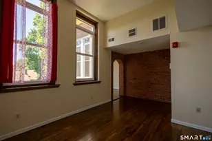 58 Woodley Ct, Meriden, CT 06450 - Photo 5