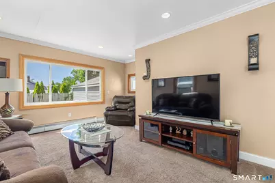 137 Fairlawn Avenue, Waterbury, CT 06705 - Photo 15