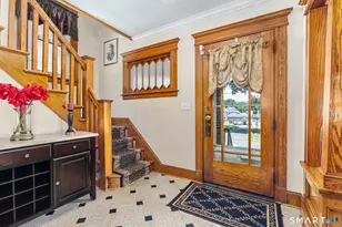 137 Fairlawn Ave, Waterbury, CT 06705 - Photo 3