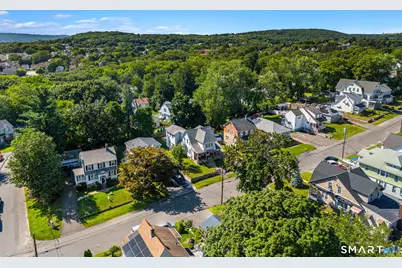 137 Fairlawn Avenue, Waterbury, CT 06705 - Photo 37