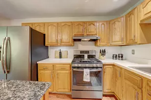 64 Shepard Rd, West Hartford, CT 06110 - Photo 9