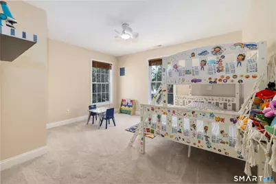 22 Crescent Street, West Hartford, CT 06119 - Photo 15
