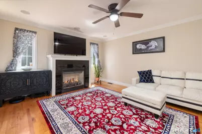 22 Crescent Street, West Hartford, CT 06119 - Photo 9