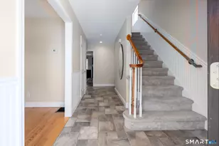 22 Crescent St, West Hartford, CT 06119 - Photo 3