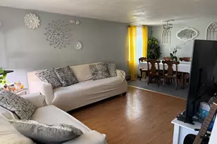 70 Fisher Ct, Stratford, CT 06614 - Photo 3