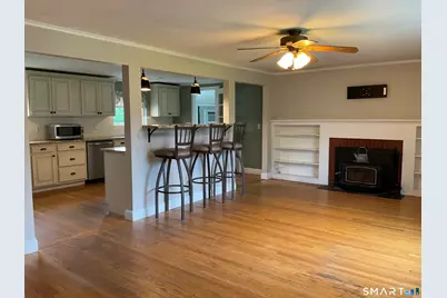 25 Medford Street, Glastonbury, CT 06033 - Photo 3