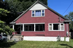 24 Lindsey Ave, Stamford, CT 06905 - Photo 3