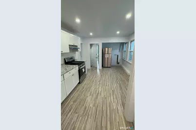 1036 Maplewood Avenue #1, Bridgeport, CT 06604 - Photo 11