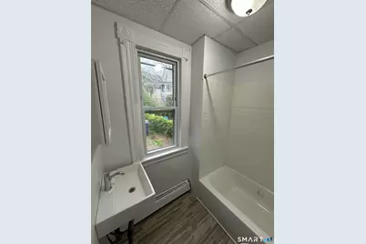 1036 Maplewood Avenue #1, Bridgeport, CT 06604 - Photo 13