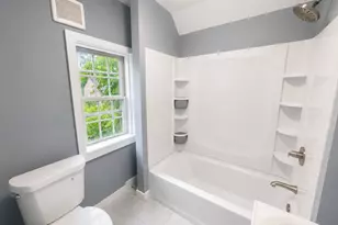 205B Laurel St, Hartford, CT 06105 - Photo 11