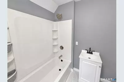 205-B Laurel Street, Hartford, CT 06105 - Photo 13
