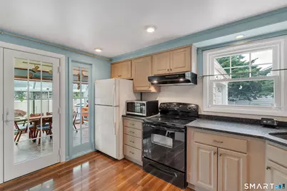 28 Kirkside Avenue, Milford, CT 06460 - Photo 17