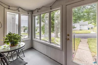 35 Cove Street, West Haven, CT 06516 - Photo 3
