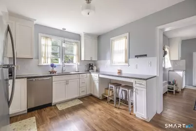35 Cove Street, West Haven, CT 06516 - Photo 9