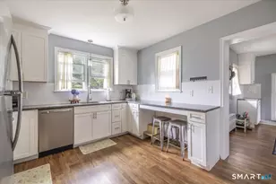 35 Cove St, West Haven, CT 06516 - Photo 9