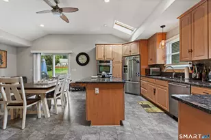 41 Wilkes Rd, Danbury, CT 06811 - Photo 11