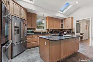 41 Wilkes Rd, Danbury, CT 06811 - Photo 9
