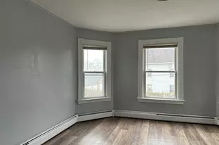 12 Woodland St, New Britain, CT 06051 - Photo 1