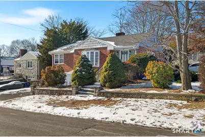 77 Alexander Avenue, Bridgeport, CT 06606 - Photo 19