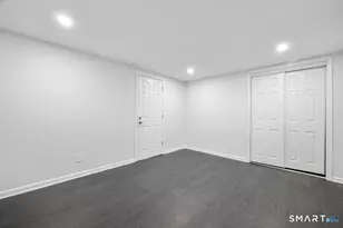 77 Alexander Ave, Bridgeport, CT 06606 - Photo 17