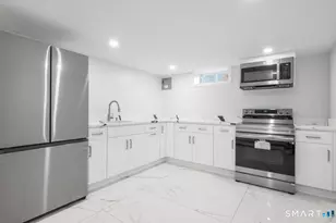 77 Alexander Ave, Bridgeport, CT 06606 - Photo 5