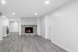 77 Alexander Ave, Bridgeport, CT 06606 - Photo 7
