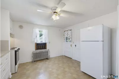 417 Hartford Road, Manchester, CT 06040 - Photo 9