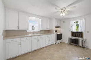 417 Hartford Rd, Manchester, CT 06040 - Photo 7