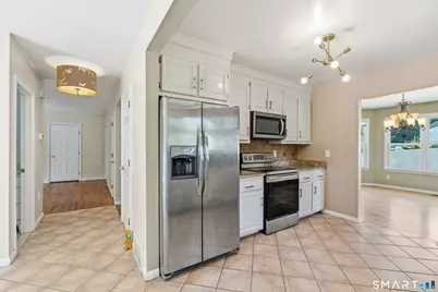 86 Beth Ann Circle, Meriden, CT 06450 - Photo 7