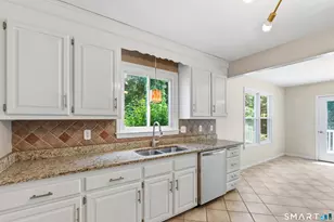 86 Beth Ann Cir, Meriden, CT 06450 - Photo 5