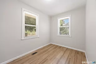 89 Platt St, Waterbury, CT 06704 - Photo 17
