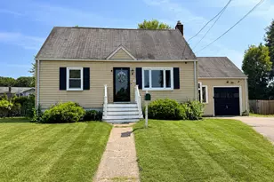 33 Salem Rd, East Hartford, CT 06118 - Photo 1