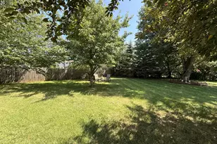 33 Salem Rd, East Hartford, CT 06118 - Photo 21
