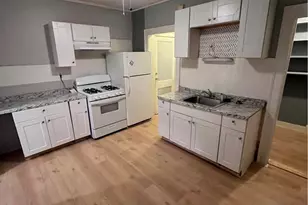 1905 Broad St, Hartford, CT 06114 - Photo 3