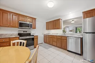 1 Mulberry Ln, East Lyme, CT 06357 - Photo 11