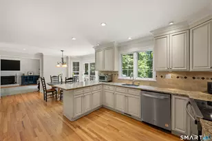 15 Rose Ln, Newtown, CT 06482 - Photo 3