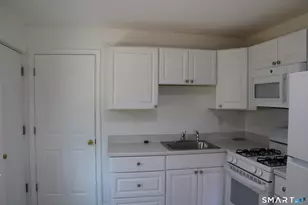 264 Pearl Harbor St, Bridgeport, CT 06610 - Photo 13