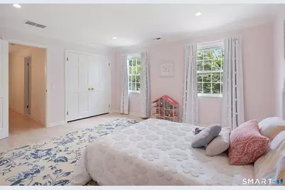 667 Carter Street, New Canaan, CT 06840 - Photo 25