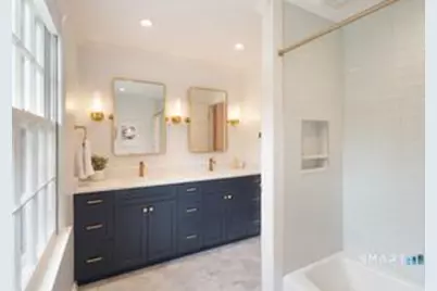 667 Carter Street, New Canaan, CT 06840 - Photo 23