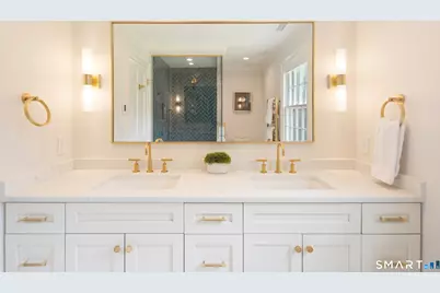 667 Carter Street, New Canaan, CT 06840 - Photo 21