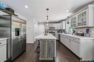 126 Martha Way, Thomaston, CT 06787 - Photo 9
