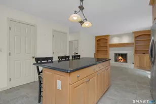 334 Cavan Ln, Glastonbury, CT 06033 - Photo 5