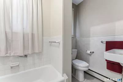 44 Granada Terrace, New London, CT 06320 - Photo 11