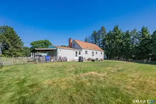 9 Sam St, Enfield, CT 06082 - Photo 7