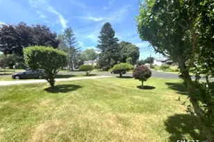 122 Black Point Rd, East Lyme, CT 06357 - Photo 29